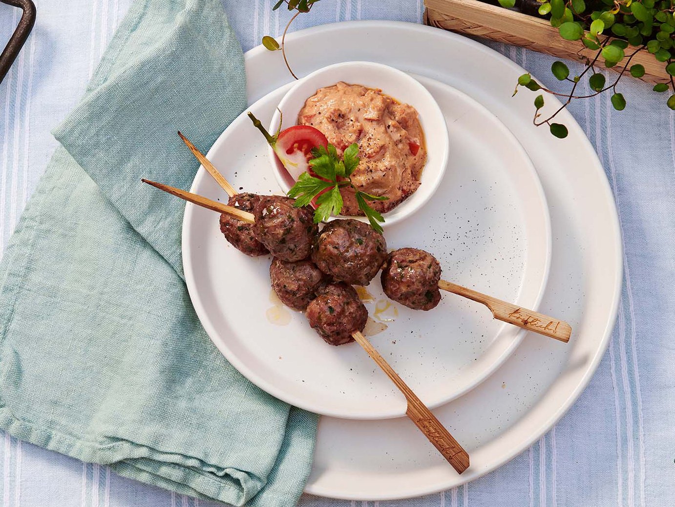 Frikadellen Spieß Heiße Fleischbällchen / Catering