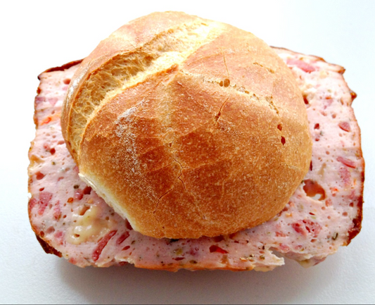 Pizzaleberkäse Semmel
