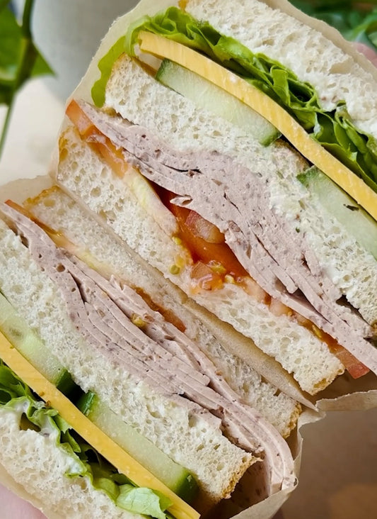 Lyoner Clubsandwich